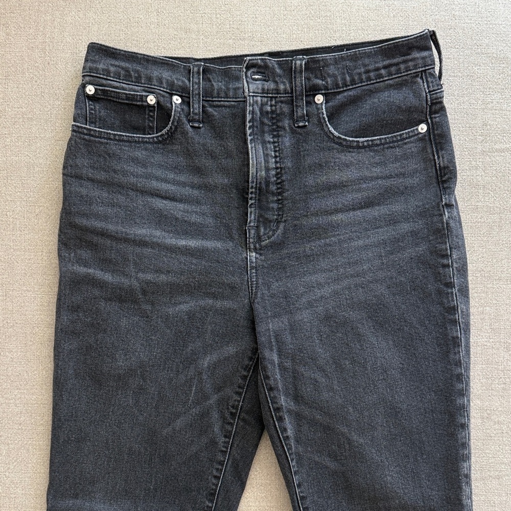 Madewell Women's Straight Leg Jeans - Washed Black, Size 29 Tall
